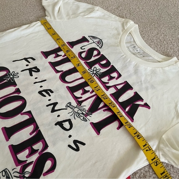Friends The Television Series T-shirt I speak Fluent Friends M lobsters - Picture 8 of 9